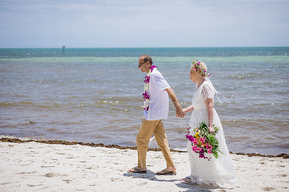 2024-04-25 Sandra and Kenneth Wedding Vow Renewal Smathers Beach, Key West -4095