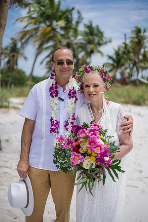 2024-04-25 Sandra and Kenneth Wedding Vow Renewal Smathers Beach, Key West -3682