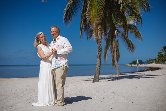 2023-05-28 Smathers Beach Wedding Vow Renewal-3-78