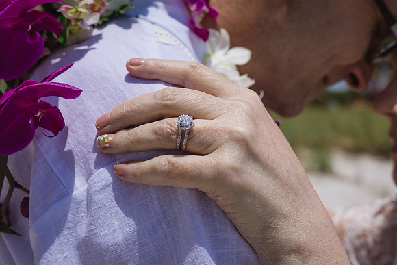 2024-04-25 Sandra and Kenneth Wedding Vow Renewal Smathers Beach, Key West -4011