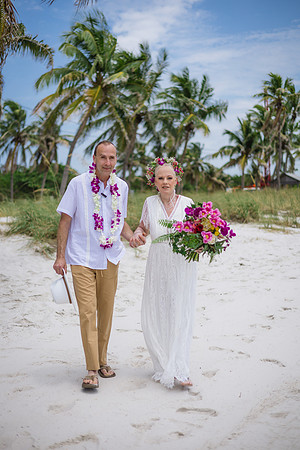 2024-04-25 Sandra and Kenneth Wedding Vow Renewal Smathers Beach, Key West -3716