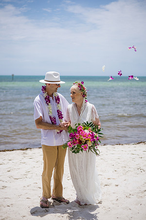 2024-04-25 Sandra and Kenneth Wedding Vow Renewal Smathers Beach, Key West -3993
