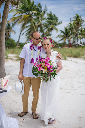 2024-04-25 Sandra and Kenneth Wedding Vow Renewal Smathers Beach, Key West -3677