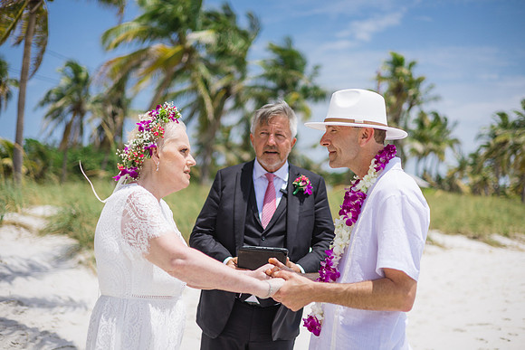 2024-04-25 Sandra and Kenneth Wedding Vow Renewal Smathers Beach, Key West -3780