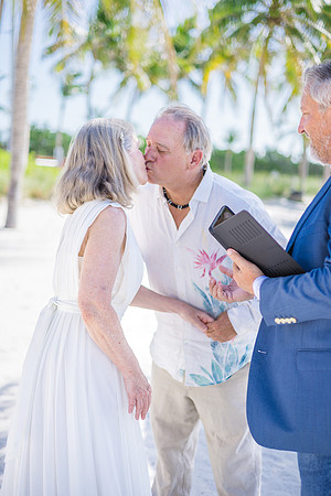 2023-05-28 Smathers Beach Wedding Vow Renewal-3-55