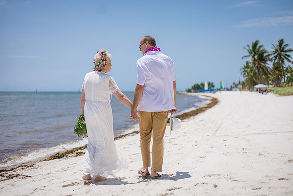 2024-04-25 Sandra and Kenneth Wedding Vow Renewal Smathers Beach, Key West -4058