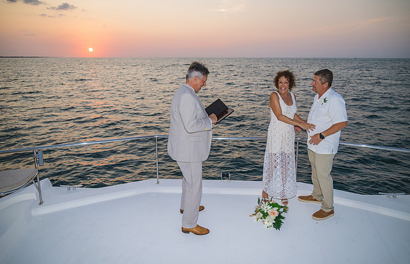 2023-05-06 Sabra and Mark Key West Sunrise Wedding-7328