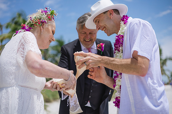2024-04-25 Sandra and Kenneth Wedding Vow Renewal Smathers Beach, Key West -3844