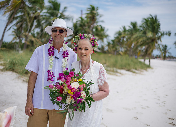 2024-04-25 Sandra and Kenneth Wedding Vow Renewal Smathers Beach, Key West -3670