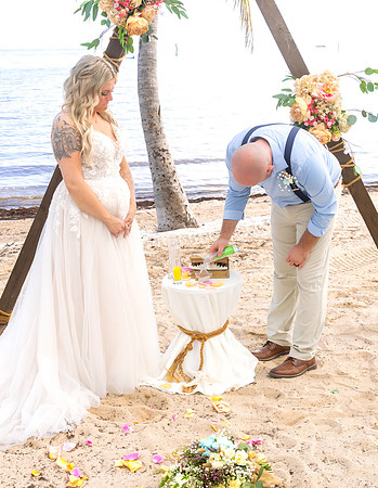 0N8A1252-2
