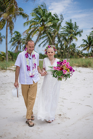 2024-04-25 Sandra and Kenneth Wedding Vow Renewal Smathers Beach, Key West -3722