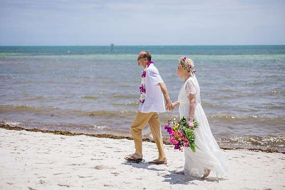 2024-04-25 Sandra and Kenneth Wedding Vow Renewal Smathers Beach, Key West -4099