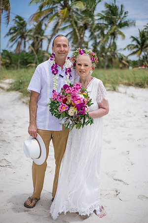 2024-04-25 Sandra and Kenneth Wedding Vow Renewal Smathers Beach, Key West -3700