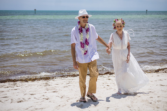 2024-04-25 Sandra and Kenneth Wedding Vow Renewal Smathers Beach, Key West -3919