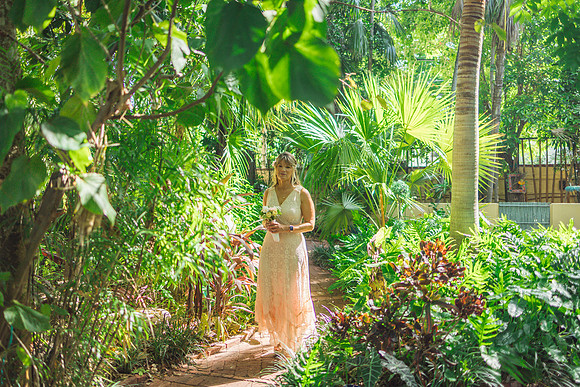 2023-08-25 Colleen and Michael Beach The Garden Hotel Key West Proofing Album-1642