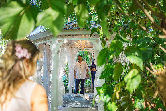 2023-08-25 Colleen and Michael Beach The Garden Hotel Key West Proofing Album-1653