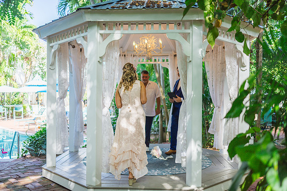 2023-08-25 Colleen and Michael Beach The Garden Hotel Key West Proofing Album-1661