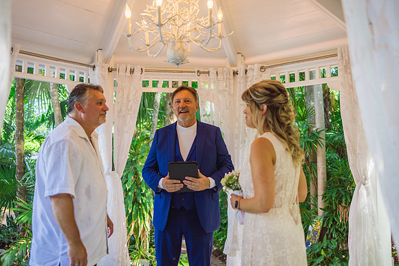 2023-08-25 Colleen and Michael Beach The Garden Hotel Key West Proofing Album-1665