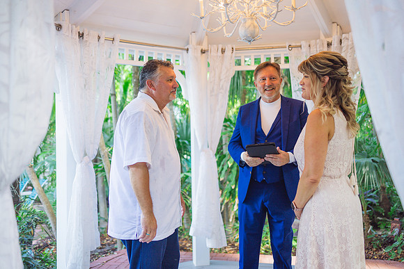 2023-08-25 Colleen and Michael Beach The Garden Hotel Key West Proofing Album-1667
