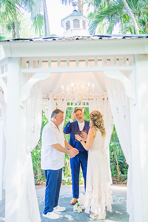 2023-08-25 Colleen and Michael Beach The Garden Hotel Key West Proofing Album-1671