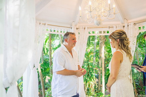 2023-08-25 Colleen and Michael Beach The Garden Hotel Key West Proofing Album-1698