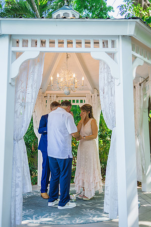 2023-08-25 Colleen and Michael Beach The Garden Hotel Key West Proofing Album-1704