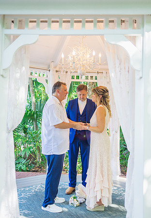 2023-08-25 Colleen and Michael Beach The Garden Hotel Key West Proofing Album-1722