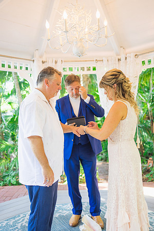 2023-08-25 Colleen and Michael Beach The Garden Hotel Key West Proofing Album-1735