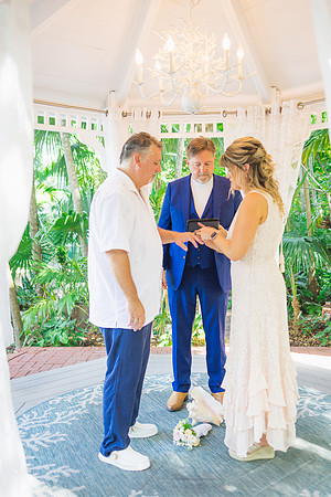 2023-08-25 Colleen and Michael Beach The Garden Hotel Key West Proofing Album-1737
