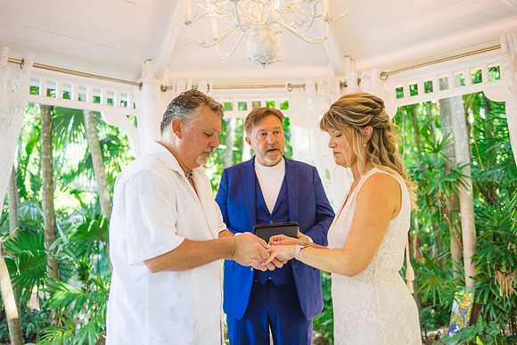 2023-08-25 Colleen and Michael Beach The Garden Hotel Key West Proofing Album-1755