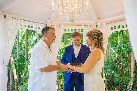 2023-08-25 Colleen and Michael Beach The Garden Hotel Key West Proofing Album-1763