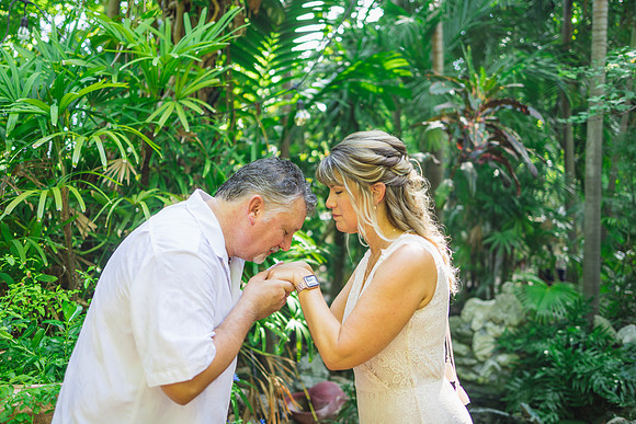 2023-08-25 Colleen and Michael Beach The Garden Hotel Key West Proofing Album-1808