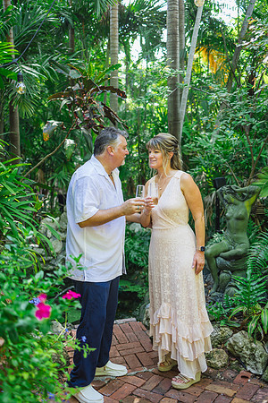 2023-08-25 Colleen and Michael Beach The Garden Hotel Key West Proofing Album-1873