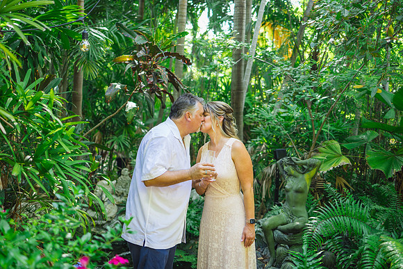 2023-08-25 Colleen and Michael Beach The Garden Hotel Key West Proofing Album-1885
