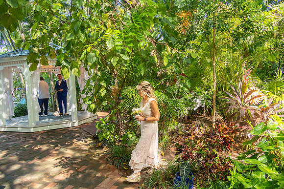 2023-08-25 Colleen and Michael Beach The Garden Hotel Key West Proofing Album 2-2-4