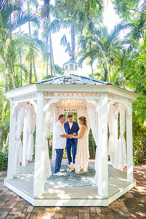 2023-08-25 Colleen and Michael Beach The Garden Hotel Key West Proofing Album 2-2-17