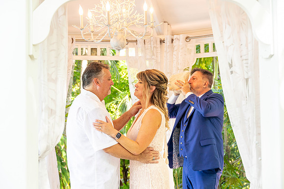 2023-08-25 Colleen and Michael Beach The Garden Hotel Key West Proofing Album 2-2-40