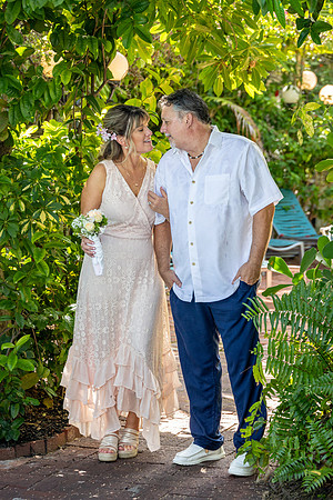2023-08-25 Colleen and Michael Beach The Garden Hotel Key West Proofing Album 2-2-59