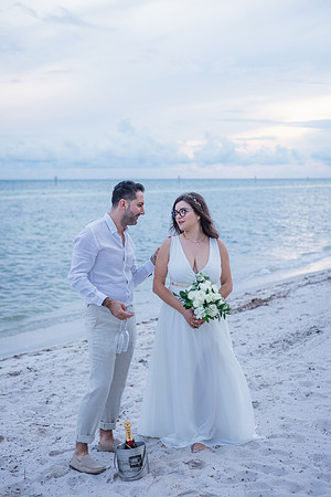 2023-09-23 Natalia and Yulian Sunset Smathers Beach Wedding Key West-90