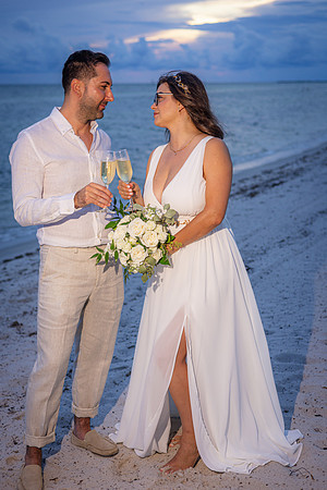 2023-09-23 Natalia and Yulian Sunset Smathers Beach Wedding Key West-94