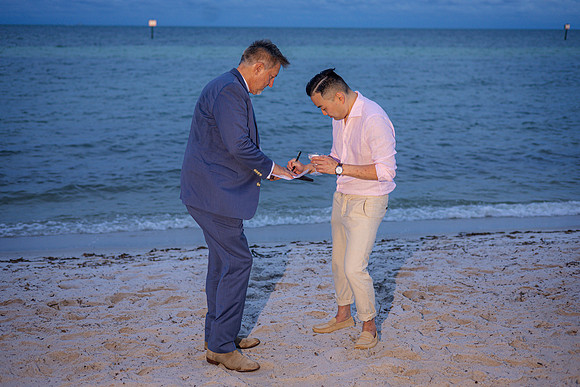 2023-09-23 Natalia and Yulian Sunset Smathers Beach Wedding Key West-104