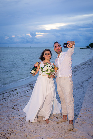 2023-09-23 Natalia and Yulian Sunset Smathers Beach Wedding Key West-107