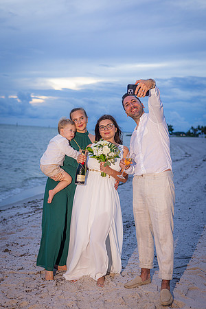 2023-09-23 Natalia and Yulian Sunset Smathers Beach Wedding Key West-110