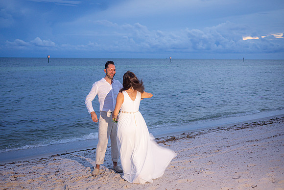 2023-09-23 Natalia and Yulian Sunset Smathers Beach Wedding Key West-119