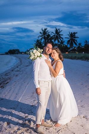 2023-09-23 Natalia and Yulian Sunset Smathers Beach Wedding Key West Part 1-60