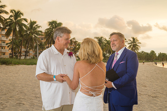 2023-10-09 Sunrise Wedding Smathers Beach,  Key West -0803
