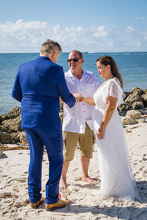 2023-10-06 Jaime and Grady Wedding at Higgs Beach, Key West -9163