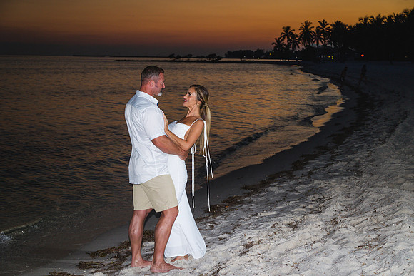 2023-09-19 Sunset Wedding Vow Renewal Smathers Beach, Key West -7915
