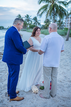 2023-09-26 Smathers Beach  Wedding Ceremony at Smathers Beach, Key West_-32