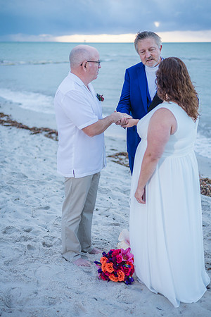 2023-09-26 Smathers Beach  Wedding Ceremony at Smathers Beach, Key West_-37